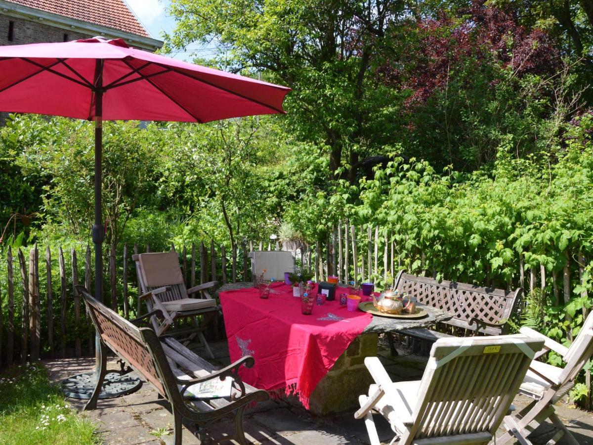 Enchanting Cottage With Terrace Garden Hamoir Exterior photo