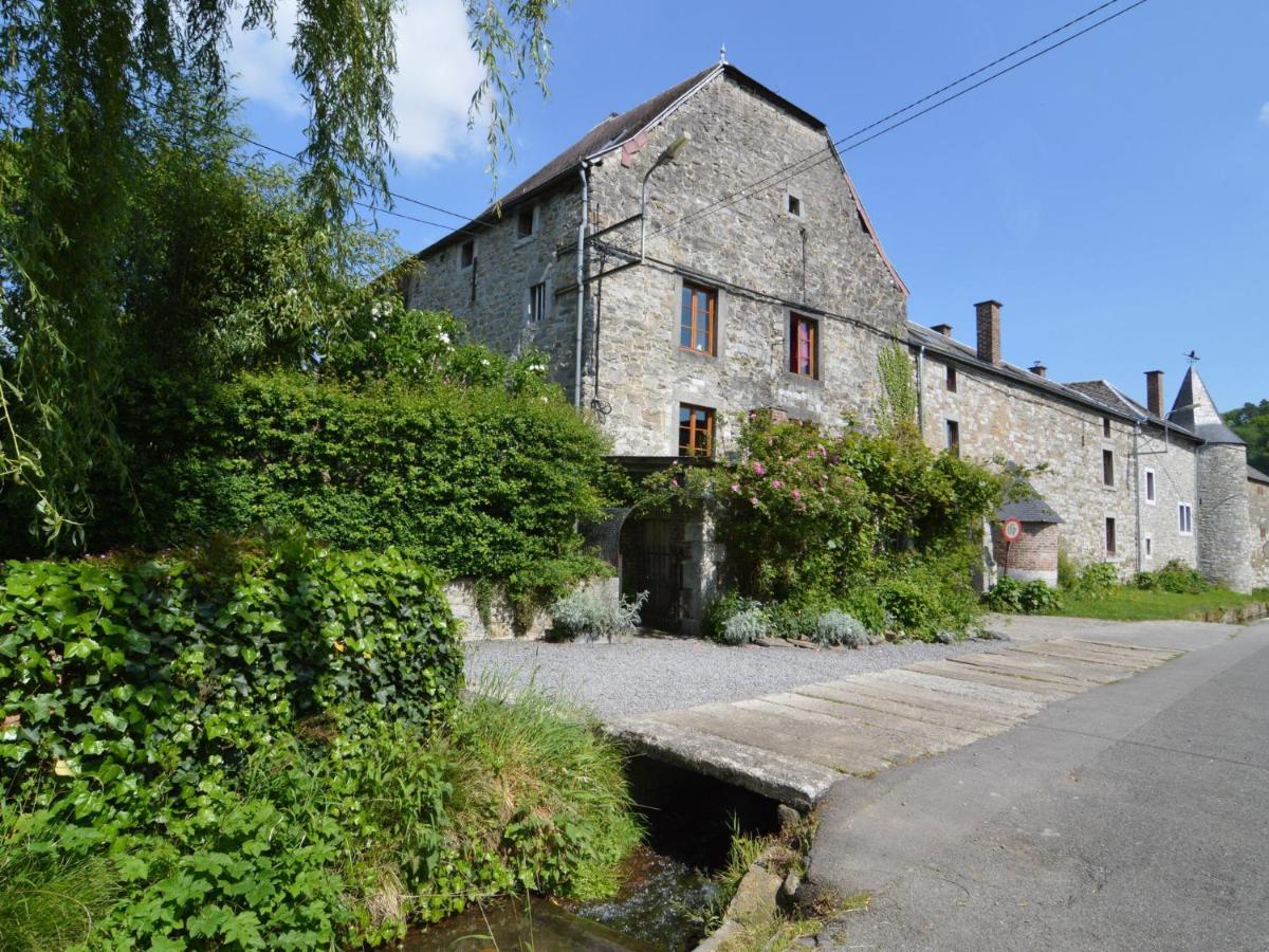 Enchanting Cottage With Terrace Garden Hamoir Exterior photo